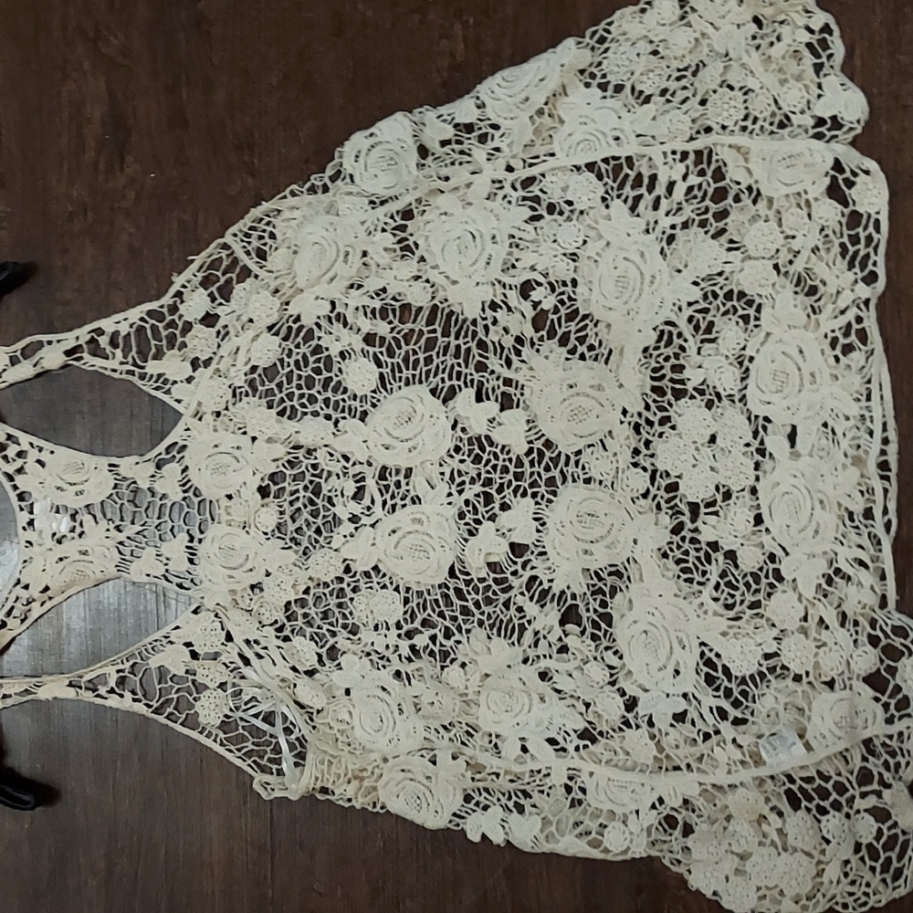 Roommates XL crochet tank top - Picture 4 of 4